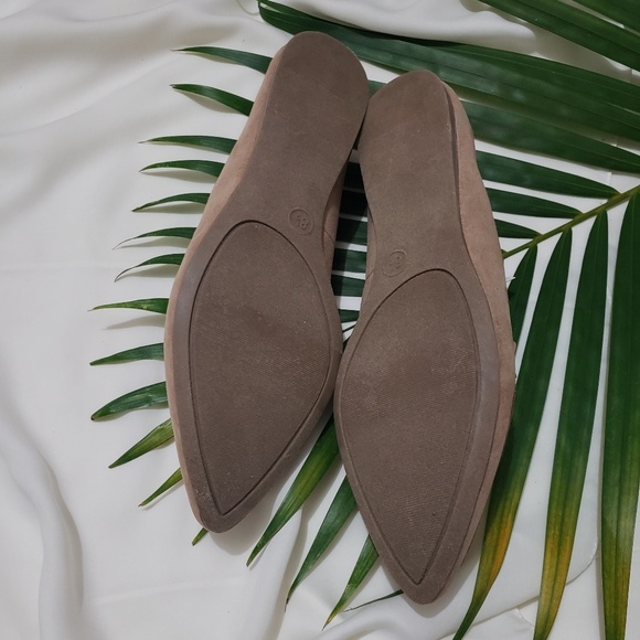 Last pair!! NWT Women's Pointy Toe Loafers- Tan - Picture 4 of 4